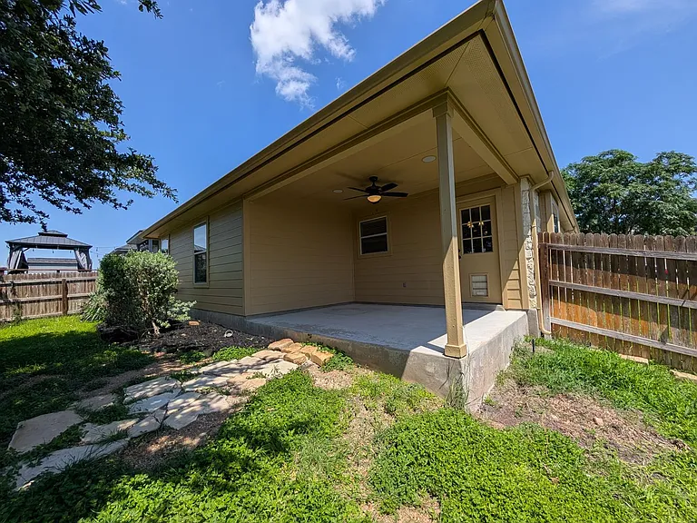 2937 Post Oak Cir — Photo 29