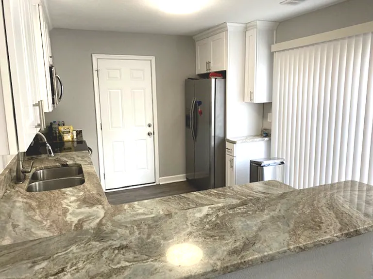 1733 Joplin Ln — Photo 7