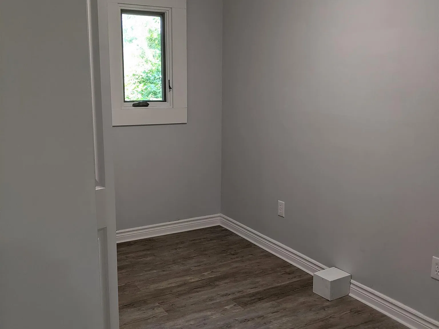 1 bed, 900 sqft, $1,800 — Photo 3