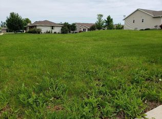 124 Southern Edge Dr, Fond Du Lac, WI 54935