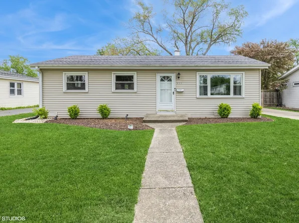 433 N Bierman Ave, Villa Park, IL 60181