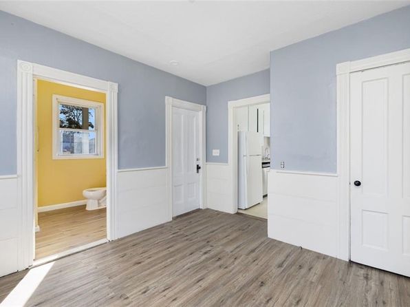 warwick-rhode-island-65915748 picture