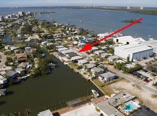 910 3rd St, Fort Myers Beach, FL 33931