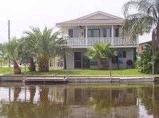 139 Channelview Rd, Rockport, TX 78382