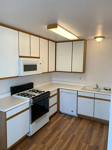 Peppertree Apartments Photo 1