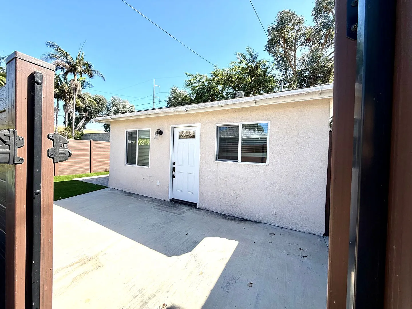 Fully Renovated 1bd 1 ba ADU in Hawthorne — Photo 2