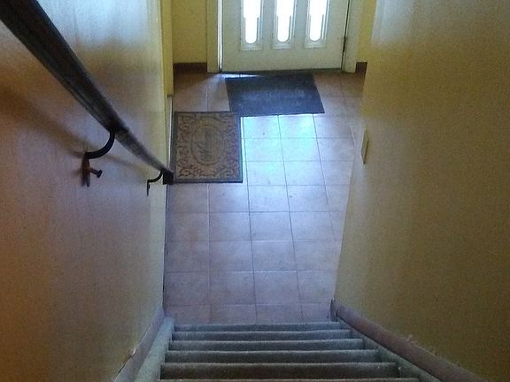 4th image of 536 E 86th St #201