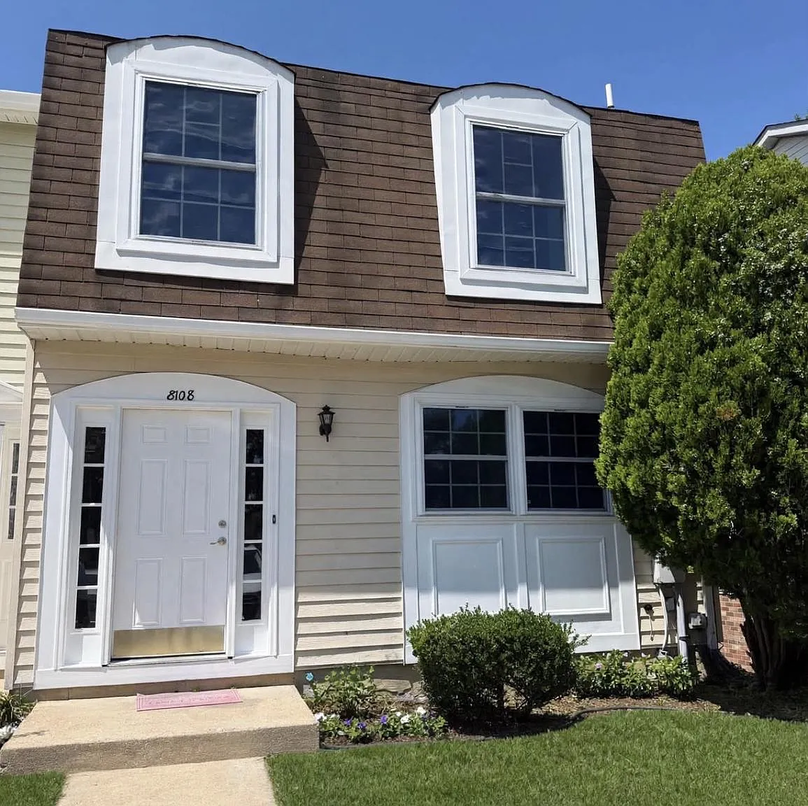 3 bed, 3.5 bath, 1512 sqft, $2,600 — Photo 1