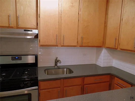 Rented by DSA Realty | media 7