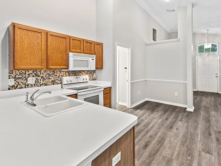 11111 Lakeside Vista Dr — Photo 20