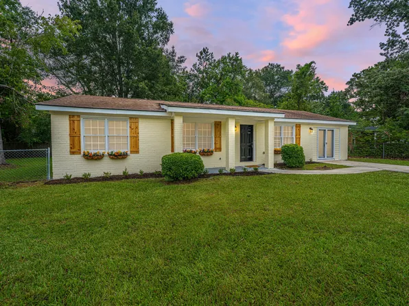 143 Dorchester Manor Blvd, North Charleston, SC 29420