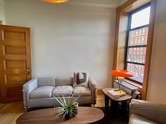 4th image of 813 Saint Nicholas Ave #2F