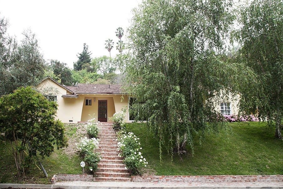 1st image of 2835 Moraga Dr