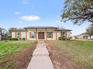 4551 Parkwood Dr, Forest Hill, TX 76140