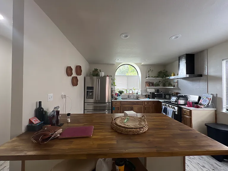 2200 Oxford Ave — Photo 10