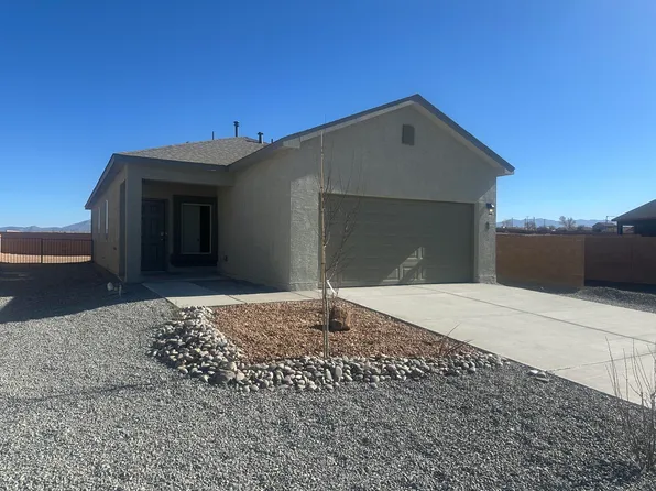 26 Avenida Parque Ct, Los Lunas, NM 87031