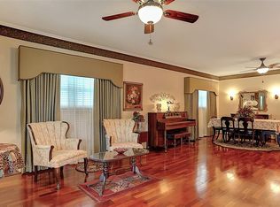 905 W Shepherd St, Denison, TX 75020