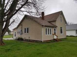 721 10th St, Gothenburg, NE 69138