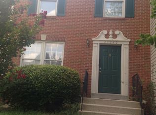 21240 Hedgerow Ter, Ashburn, VA 20147