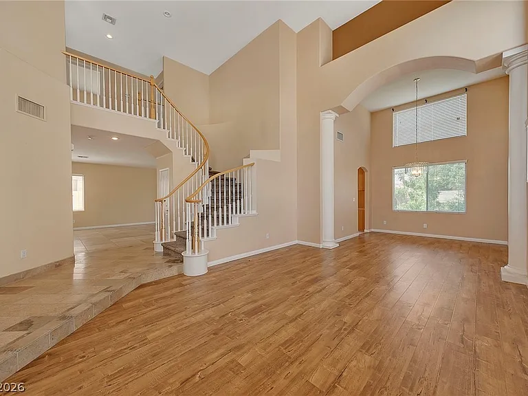 9387 Chateau Street Jean Dr — Photo 5