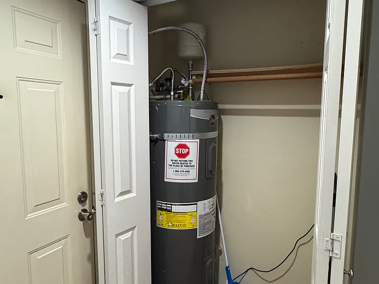 Closet/Water Heater