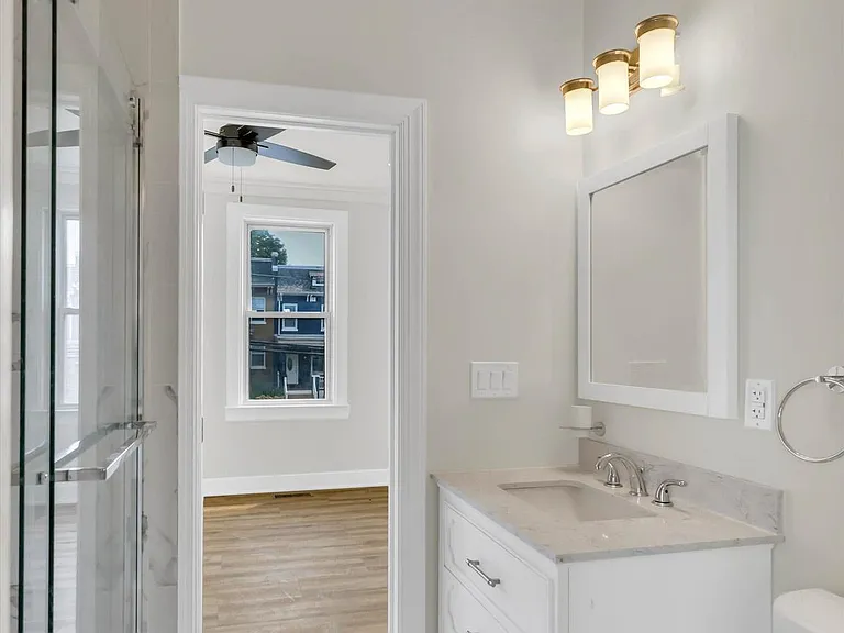 4210 4th St NW — Photo 36