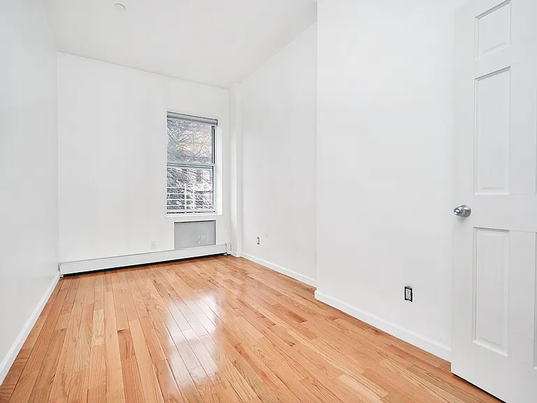 838 Herkimer St #2F — Photo 5