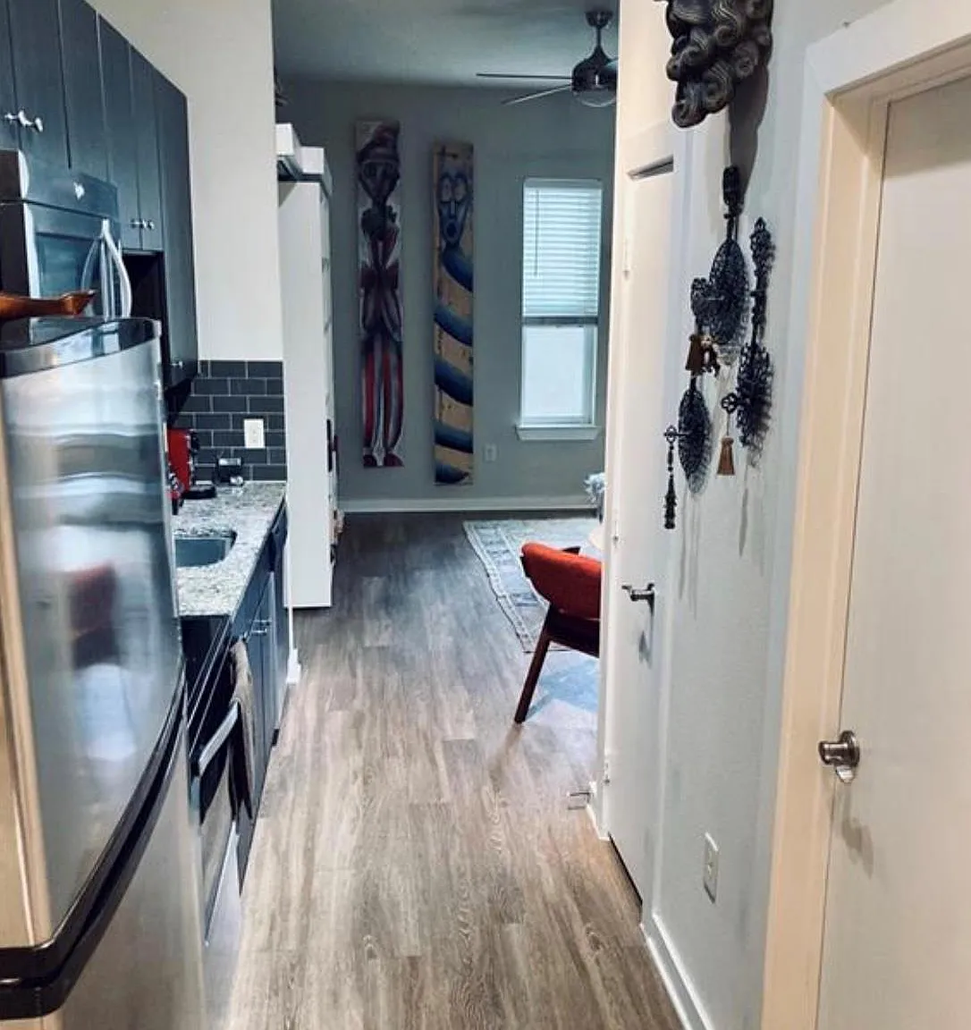 Studio, 1.0 bath, 538 sqft, $1,995 — Photo 3