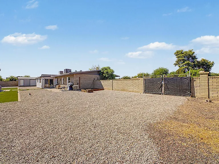 6315 E Delcoa Ave — Photo 11