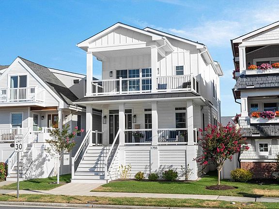 3rd image of 1755 Bay Ave