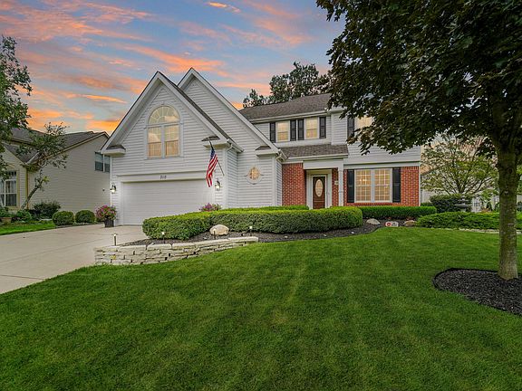 5th image of 310 Hampton Park N