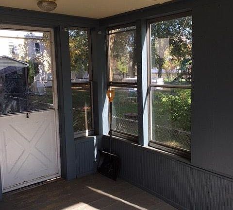 2nd image of 5 1/2 Underhill St