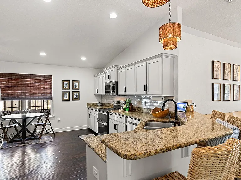 10 Golden Eagle Ct — Photo 12
