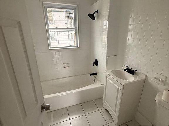 3rd image of 65 Charlton St #3