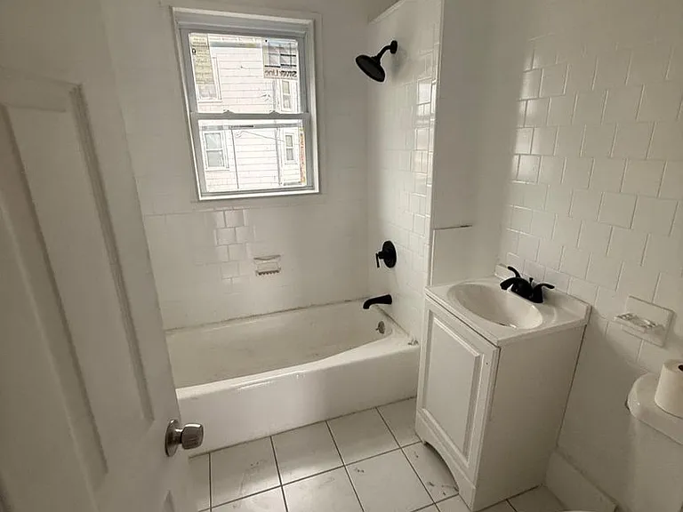 65 Charlton St #3 — Photo 3