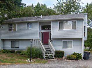 20 Lilly Ln, Narragansett, RI 02882