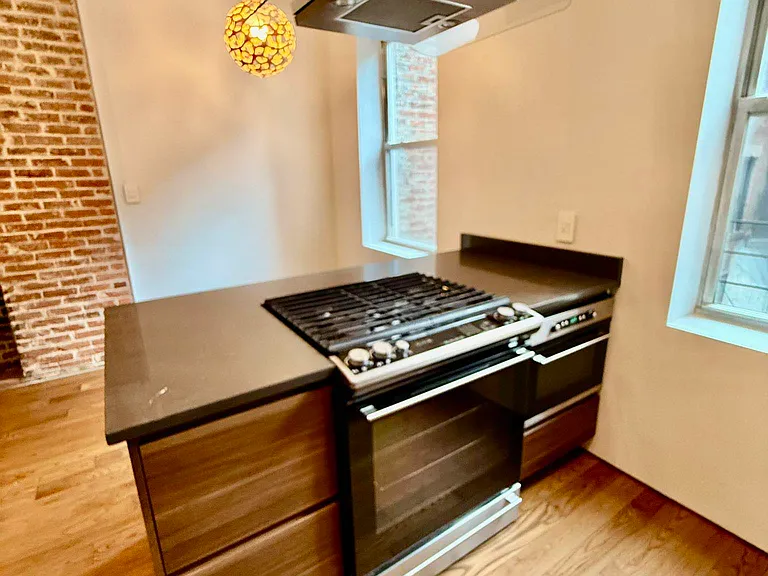 1587 2nd Ave #3F — Photo 4