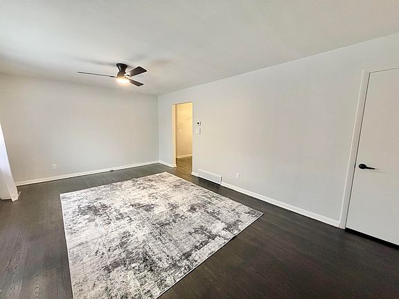 4th image of 2703 18th Ave