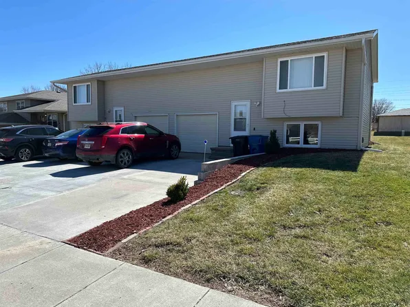 1510-1512 W 40th St, Kearney, NE 68845