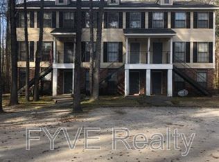 33 Chestnut Ferry Rd APT 201, Camden, SC 29020