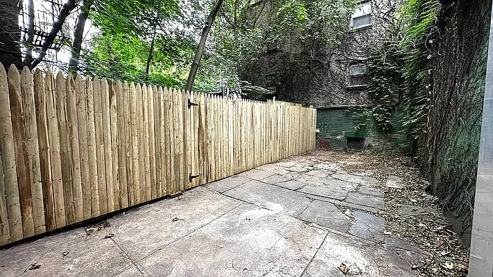 Rented by HOLTON REAL ESTATE INC. | media 6