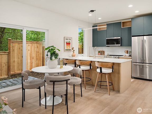3rd image of 112 29th Avenue E