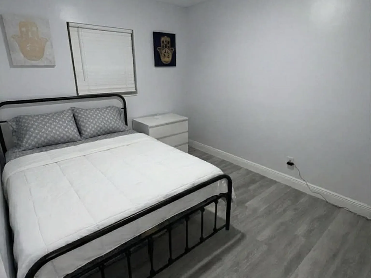 3 bed, 1.0 bath, 1500 sqft, $1,118 — Photo 1