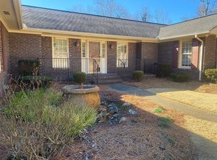 690 Garrett Creek Rd, Bowdon, GA 30108
