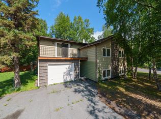 10121 Goodnews Ln, Anchorage, AK 99515