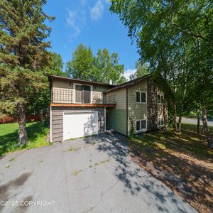 10121 Goodnews Ln, Anchorage, AK, 99515