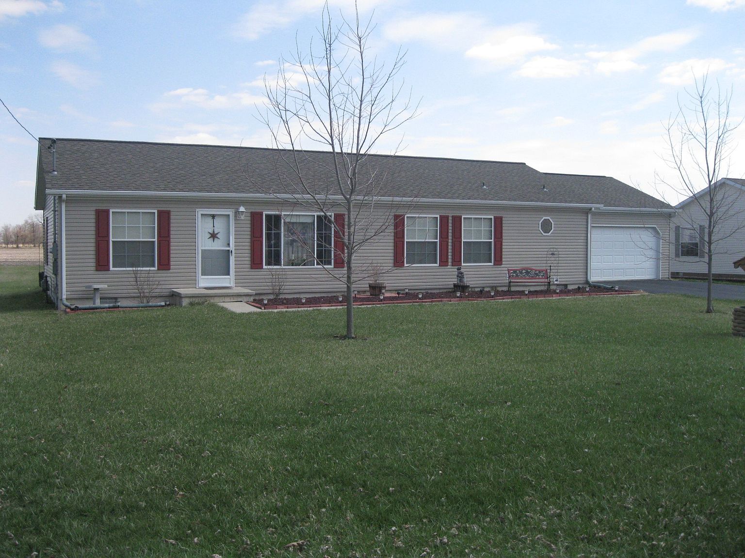 410 N 4th Ave, Chenoa, IL 61726 Zillow