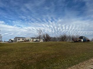 1229 NW Fairmount Rd, Maysville, MO 64469