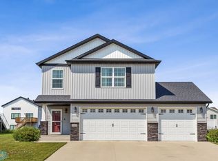 1128 31st Ave W, West Fargo, ND 58078