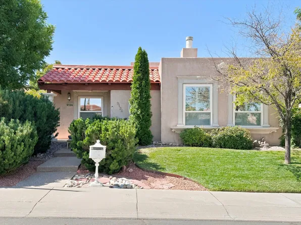 9124 Flushing Meadows Dr NE, Albuquerque, NM 87111